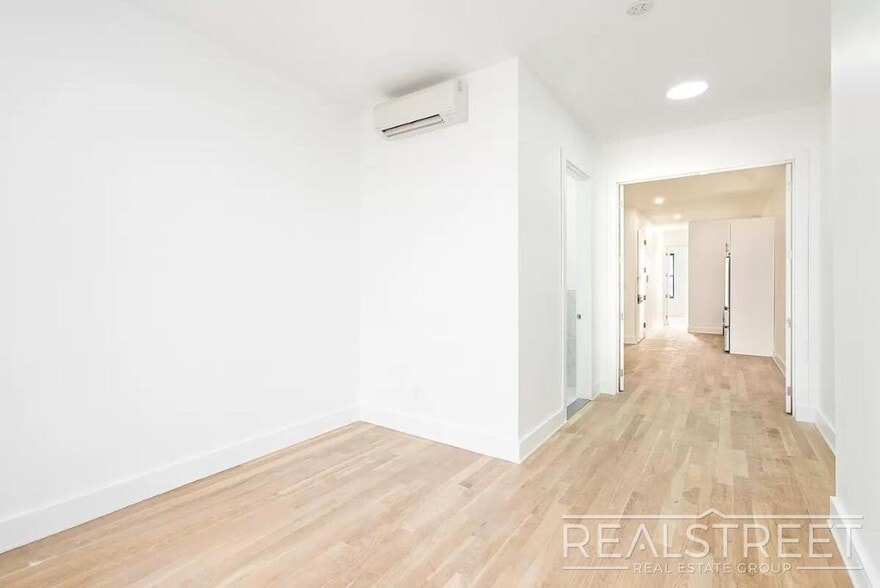 Building Photo - Brand new 2 Bed 2 Bath in Bushwick!