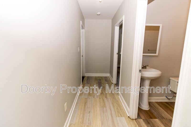 Building Photo - 857 Wheeler Ave