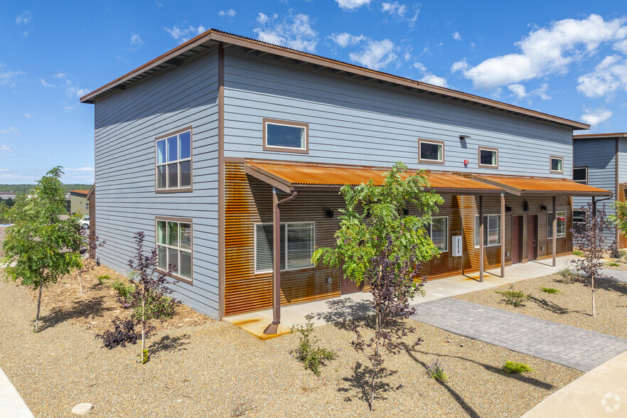 Primary Photo - Lofts on the Mesa