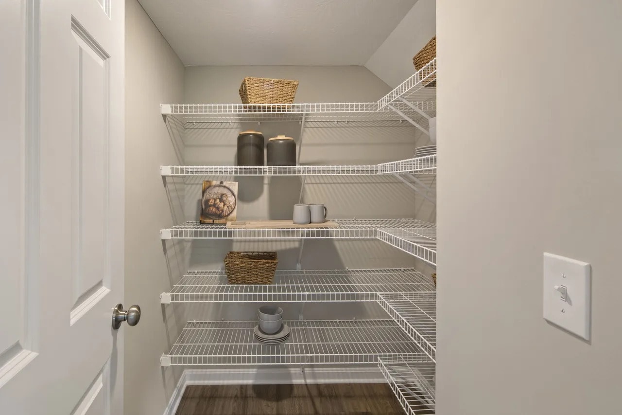 Building Photo - 5567 Eagle Ct