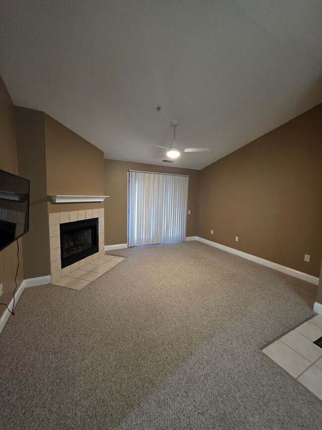 Building Photo - Waters Edge Condos