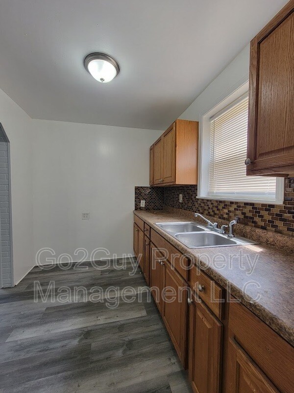 Building Photo - 18644 Forrer St