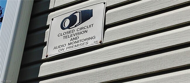 Building Photo - 956 Grant Ave