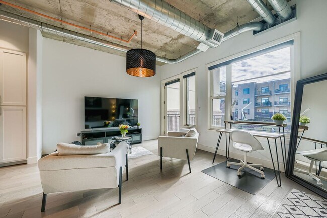 Building Photo - Exquisite Peloton Studio w/ Large Balcony - All the Amenities