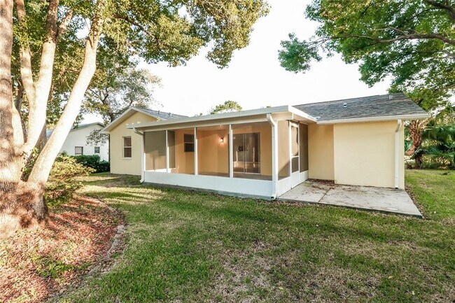 Building Photo - 1411 Cromwell Dr