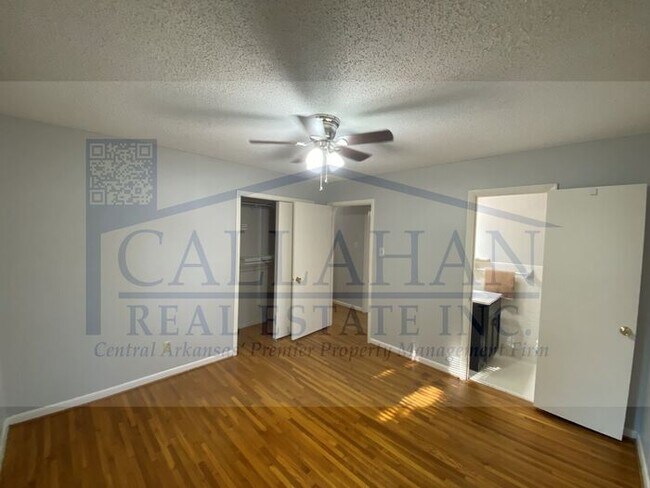 Building Photo - Sherwood 3 Bedroom Home