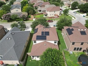 Building Photo - 208 Gatewood Clf