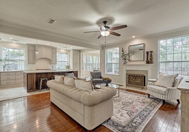 Building Photo - 47 Firethorn Pl