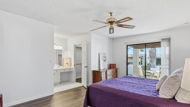 Building Photo - 650 S Arrowwood Way