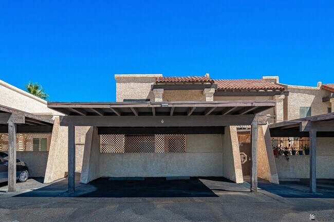 Primary Photo - 2240 S Elks Ln