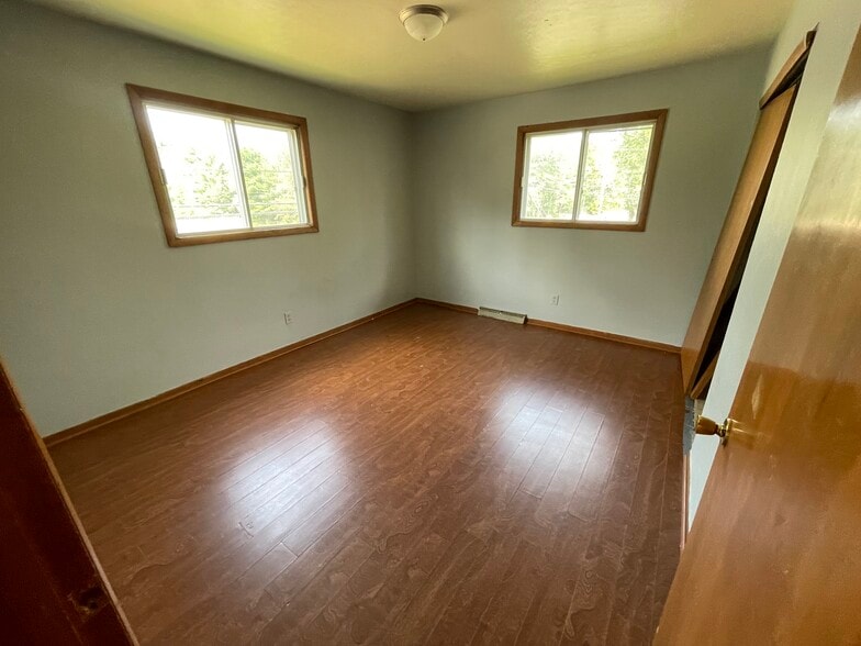 Building Photo - 1310 21st Ave S