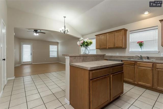 Building Photo - 6440 Stone Lake Dr