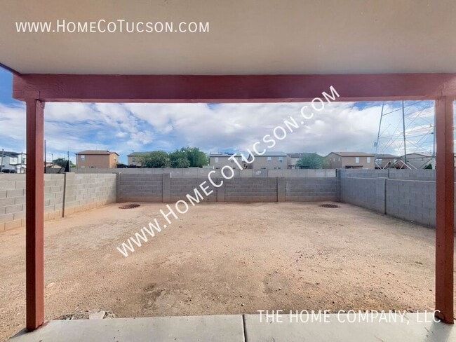 Building Photo - 1542 E Melridge St