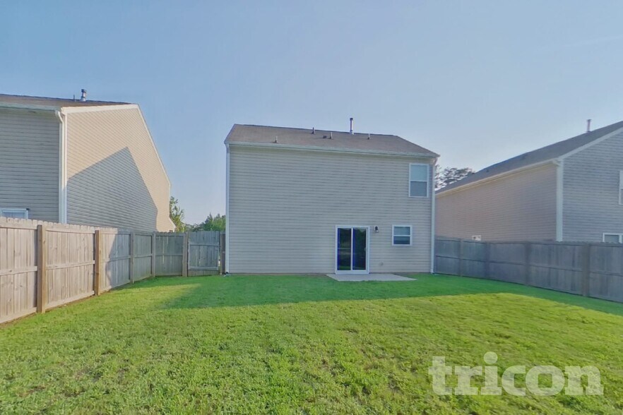 Building Photo - 283 Millen Dr