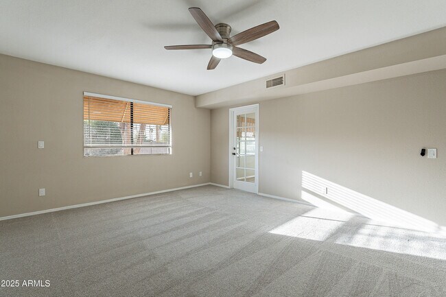Building Photo - 25822 S Boxwood Dr