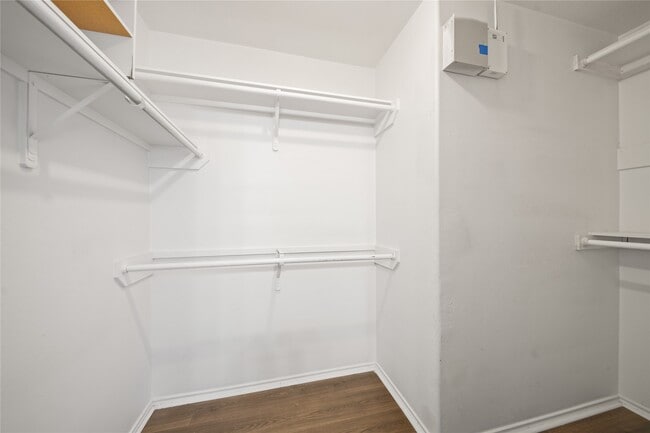 Building Photo - 34546 Park Green Dr