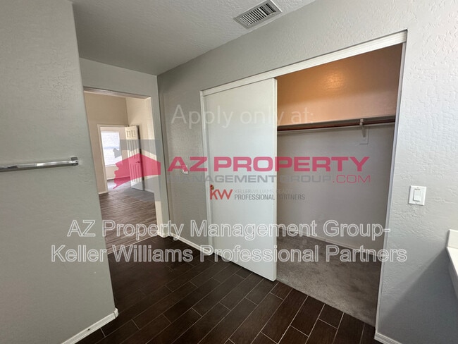 Building Photo - 16833 W Tasha Dr