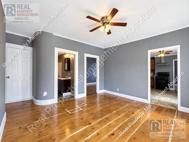 Building Photo - 72-74 Kinsley St
