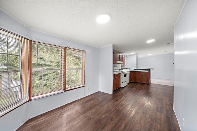 Building Photo - 16504 Brittany Way