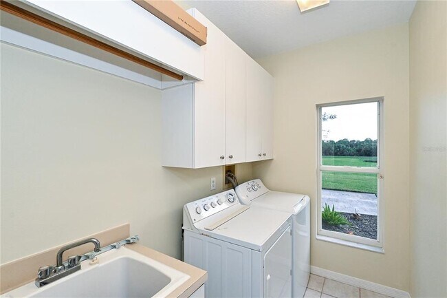 Building Photo - 7468 Myrica Dr