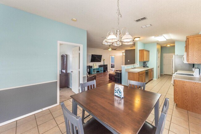 Building Photo - Lovely Home in Southwest Lubbock