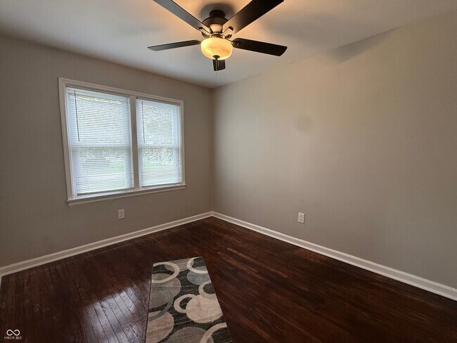 Building Photo - 4801 Farrington Ave