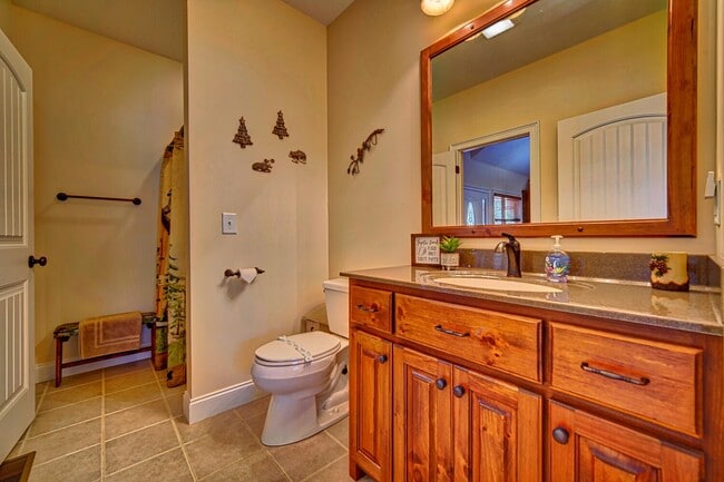 Building Photo - 329 Arrowood Pointe