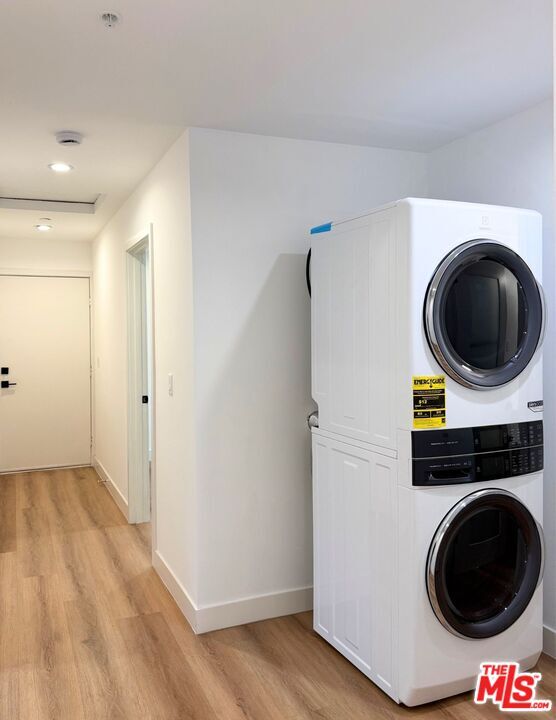 Building Photo - 3031 Vineyard Ave