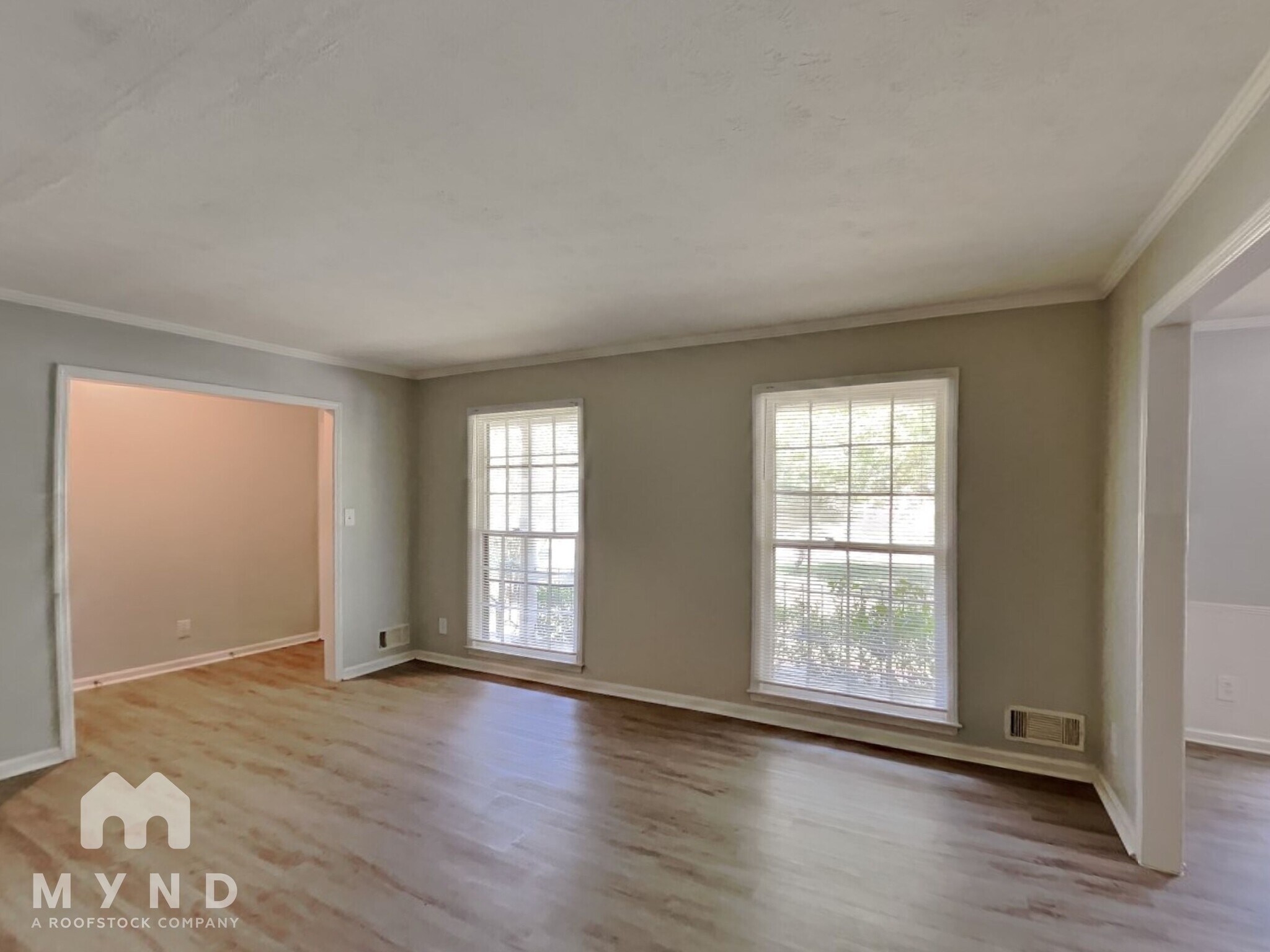 Building Photo - 2121 W Chester Cir SE