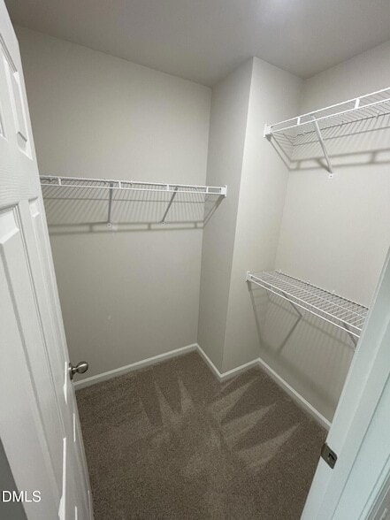 Building Photo - 1019 Peony Ln