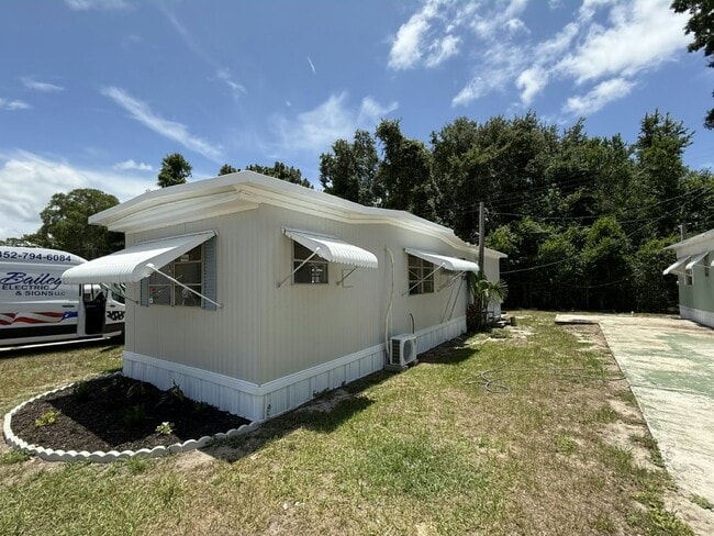 Building Photo - 130 S Suncoast Blvd