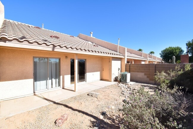 Building Photo - 9157 E 31st Ln