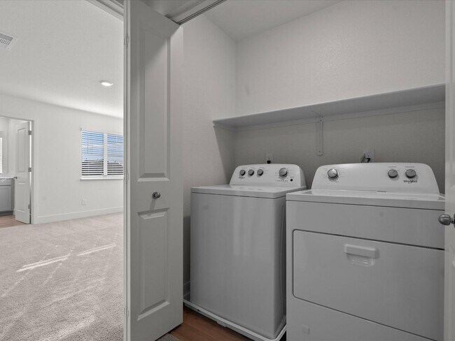 Building Photo - The Birch - - 3 Bedroom, 2.5 Bath single f...