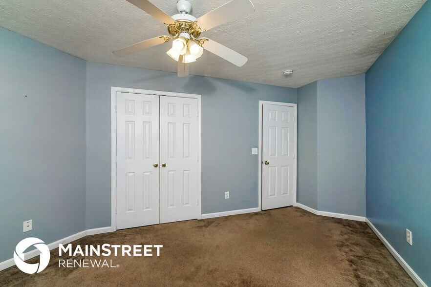 Building Photo - 10717 Bayport Rd