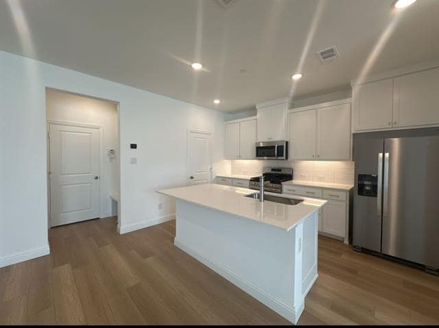 Building Photo - 8980 Samara St