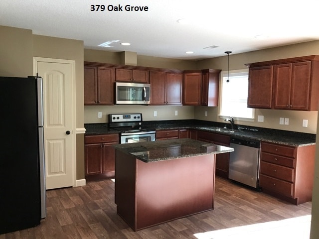 Building Photo - 379 Oak Grove Rd