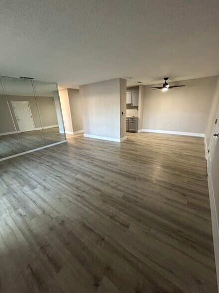 Building Photo - 101 Bent Tree Dr