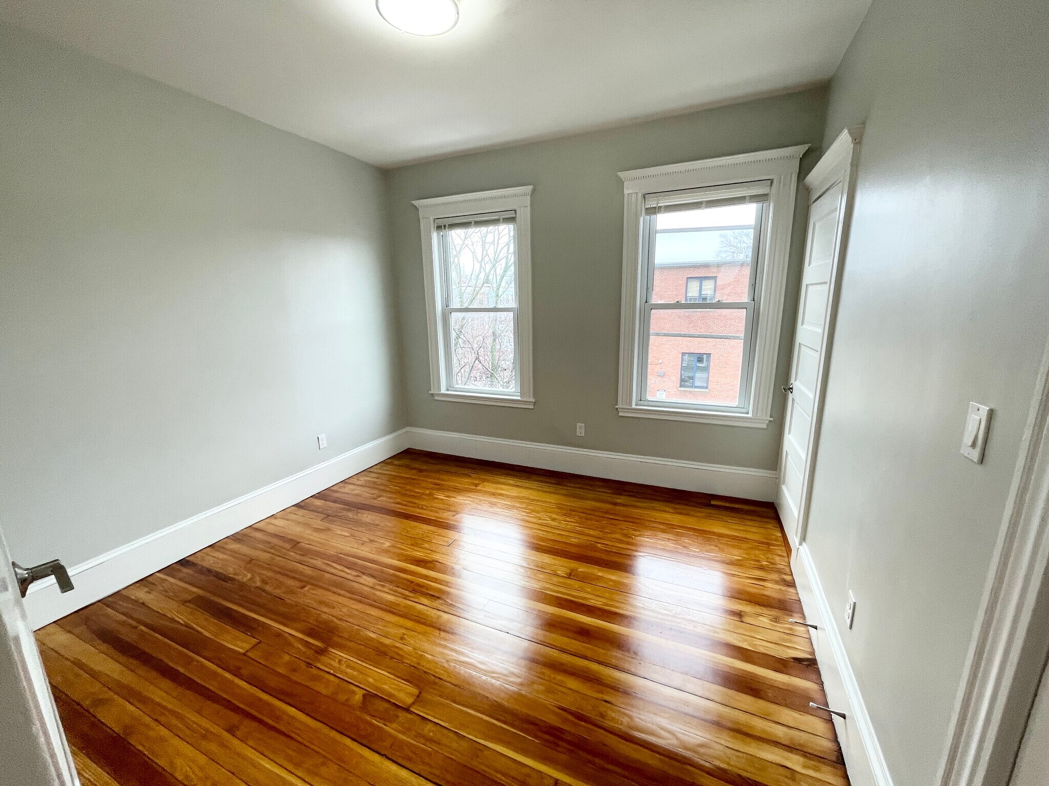 Building Photo - 159 Boston St