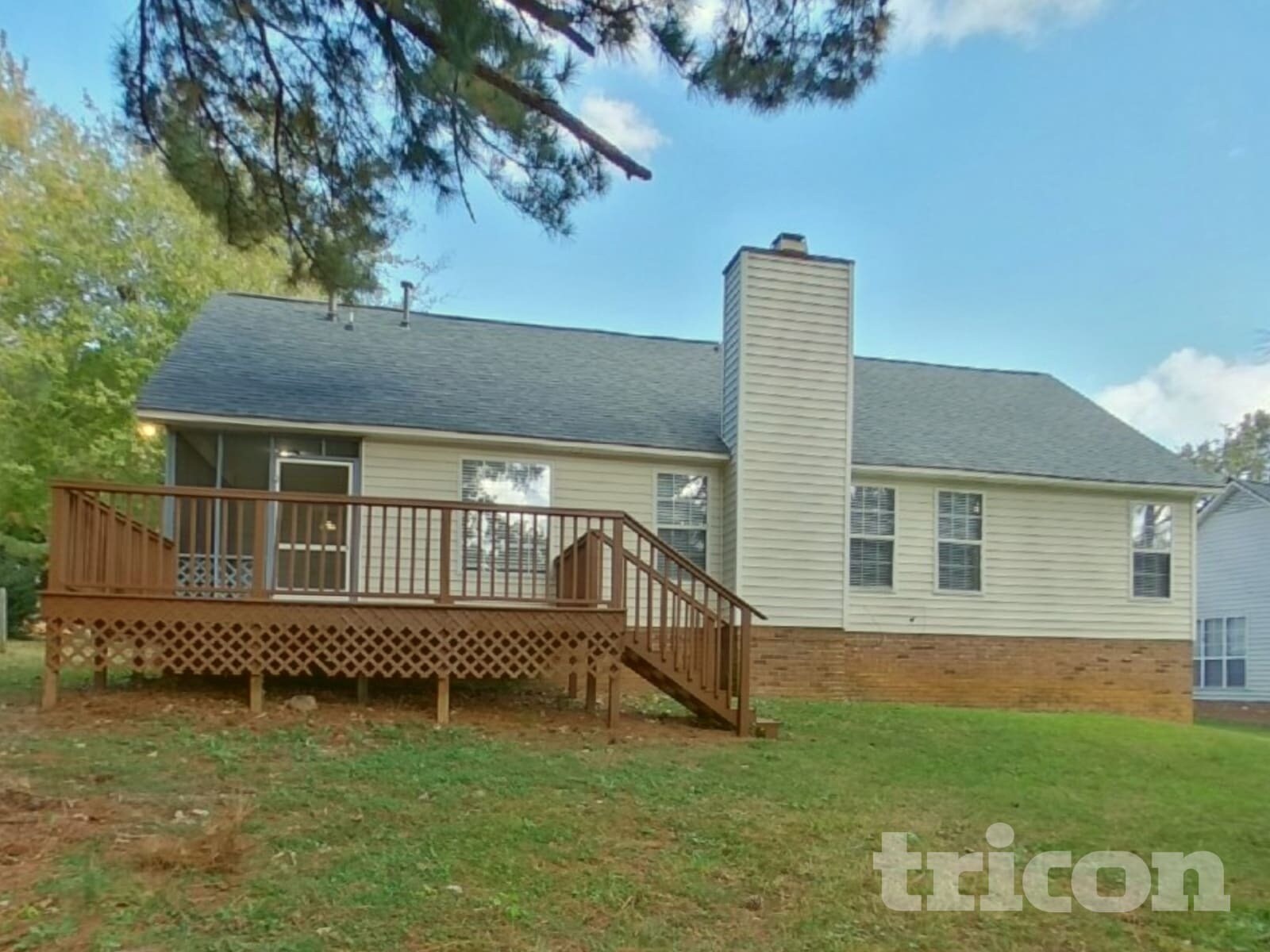 Building Photo - 911 Bentley Dr