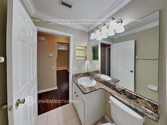 Building Photo - 6647 Clair Shore Dr