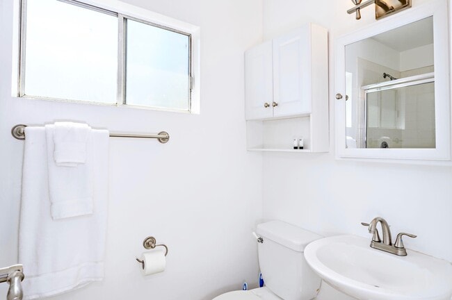 Master bathroom with shower - 35 Dudley Ave