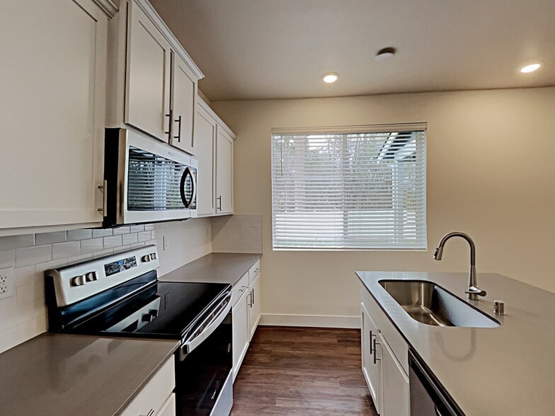 Building Photo - 7614 Verona Loop