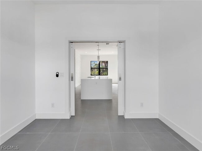 Building Photo - 6161 Feise St