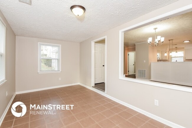 Building Photo - 19 Sioux Rd NE