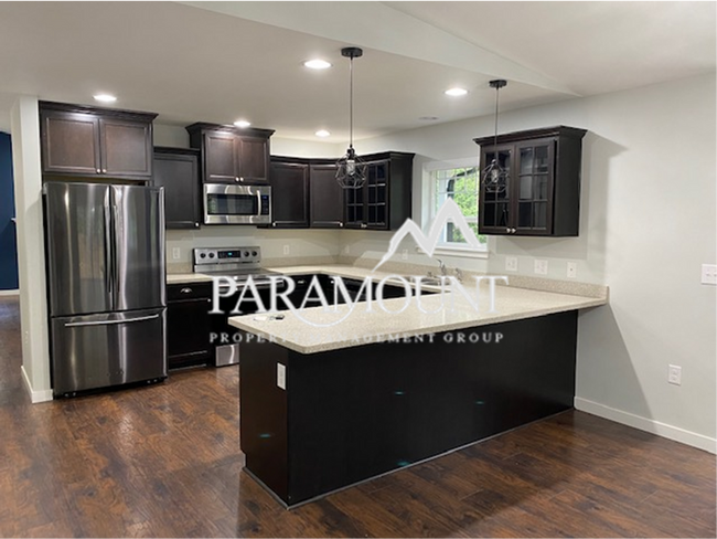 Building Photo - Beautiful 3 Bed/2 Bath Rambler Awaits!
