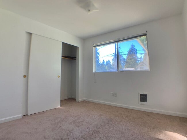 Building Photo - Great Home For Rent