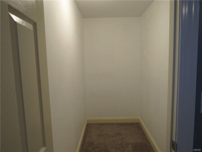 Building Photo - 4091 Kidron Ln