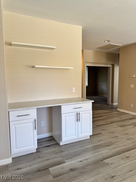Building Photo - 9440 Highview Rock Ct