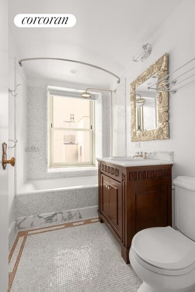 Building Photo - 1 Central Park S