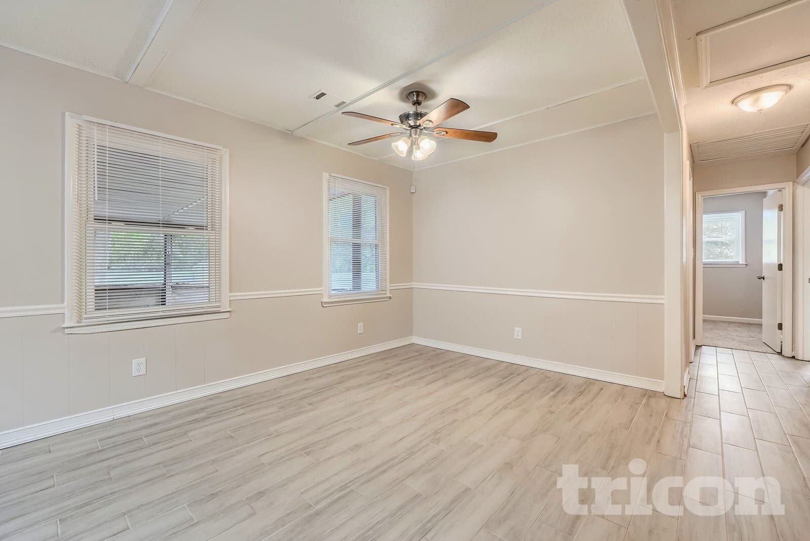 Building Photo - 5313 Larewood Dr